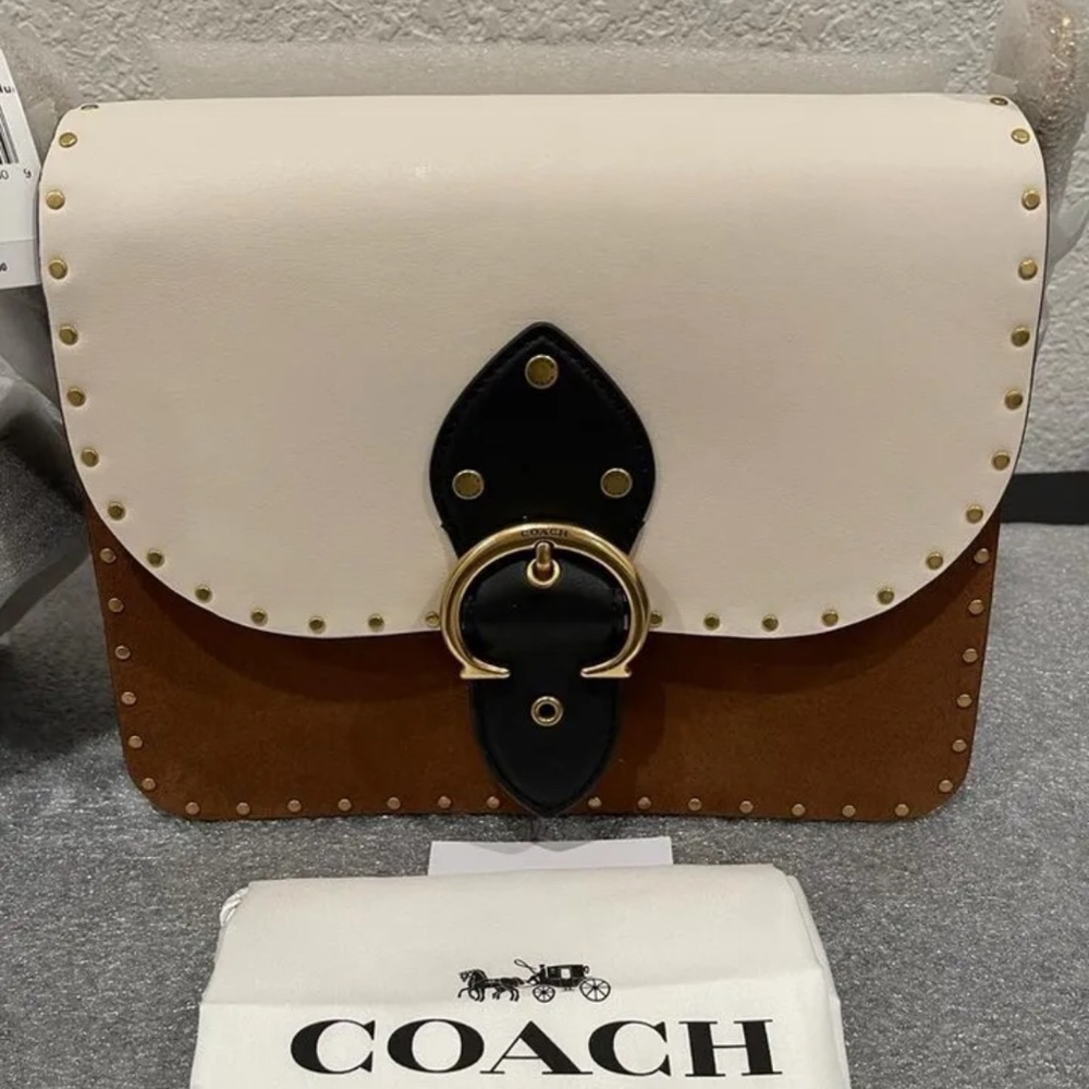 Coach beat shoulder bag